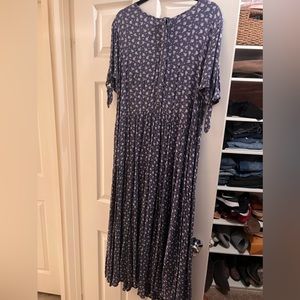 CJLA Floral Flowy Dress